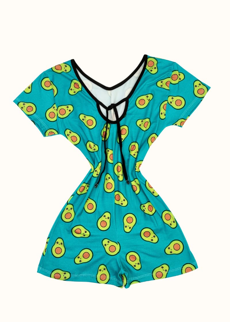 Pijama enterizo corto aguacate mujer fondo verde